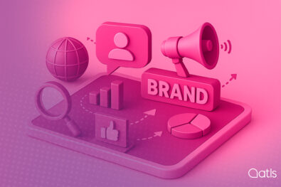 Representación visual de una estrategia de comunicación de marca con iconos de marketing digital, gráficos, red global y megáfono.